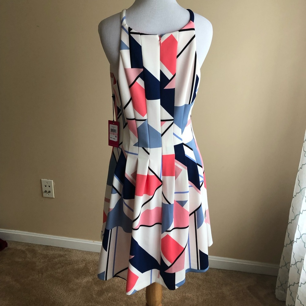 Abstract dress - Picture 2 of 6